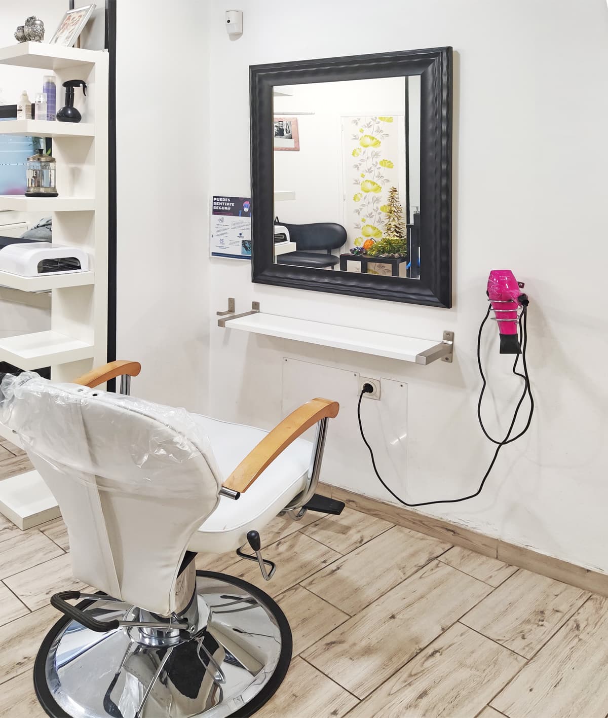 Cris Luck, salón de peluquería unisex en Ferrol