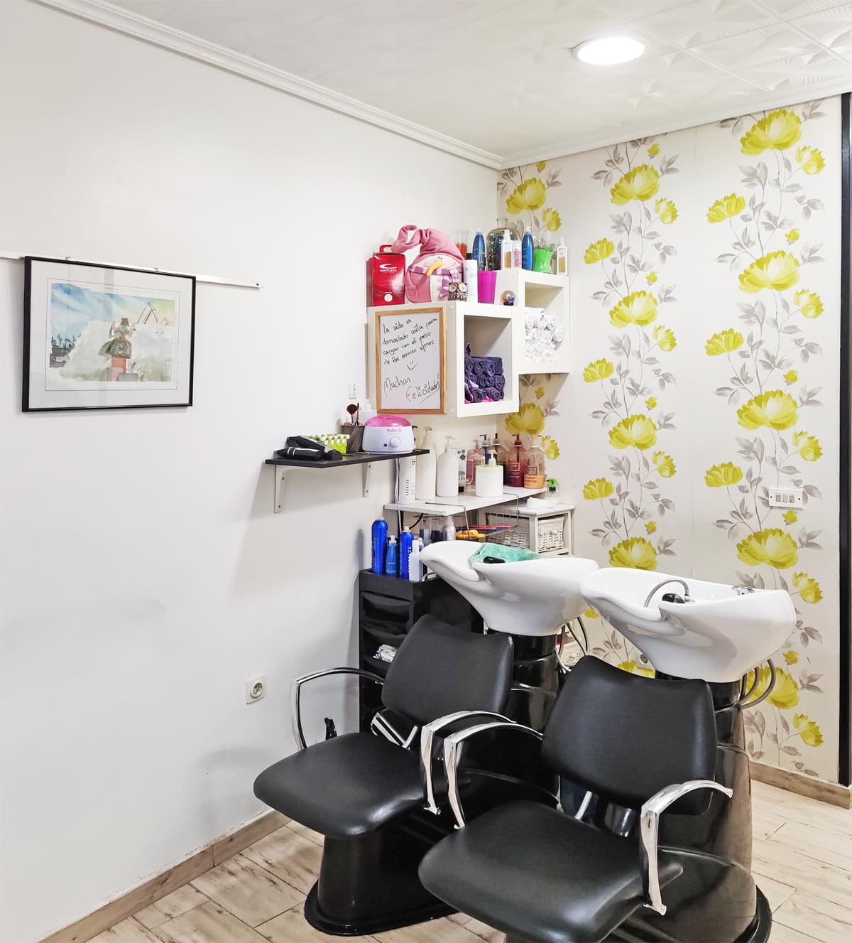 Cris Luck, salón de peluquería unisex en Ferrol